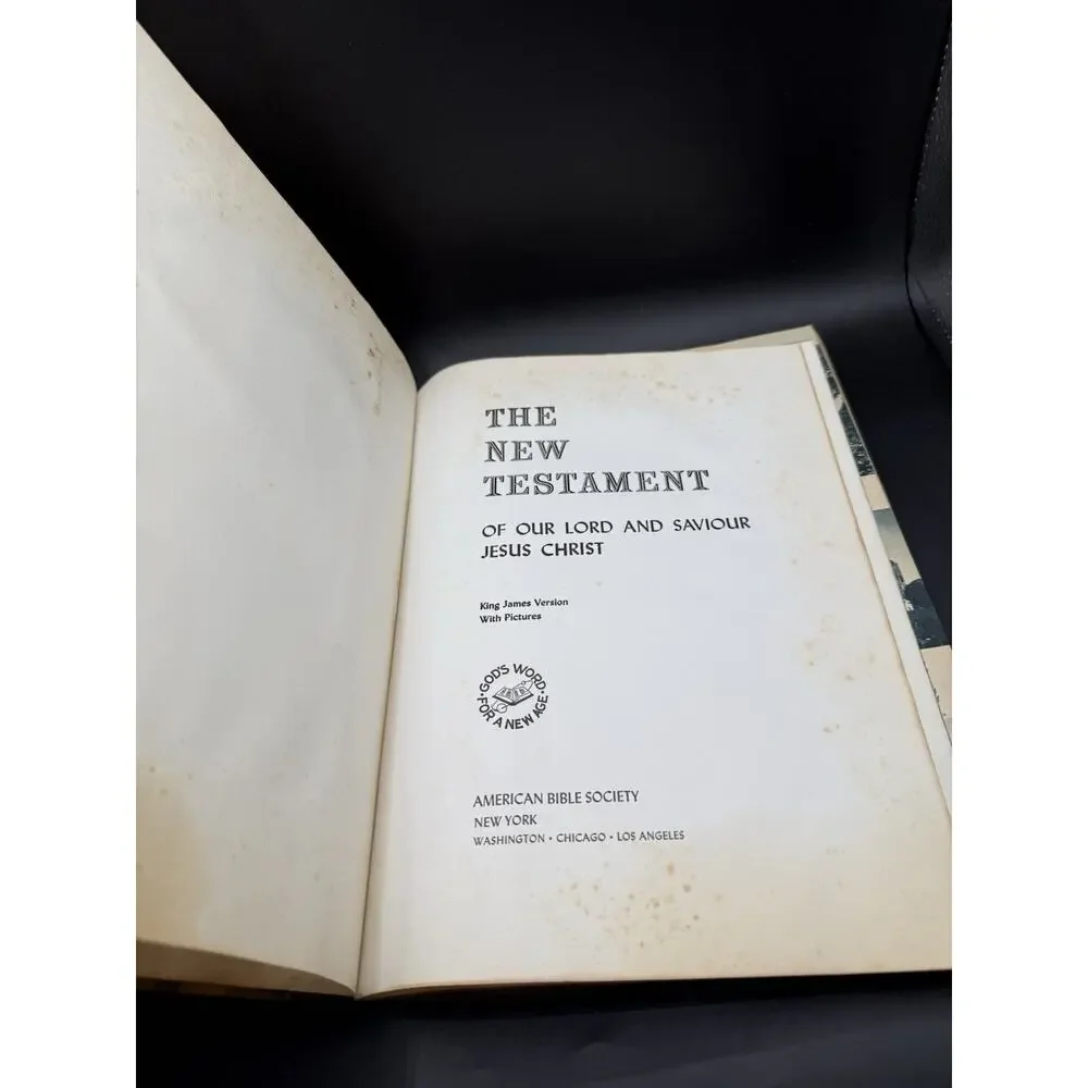 Vintage Jerusalem Olive Wood New Testament KJV Illustrated Bible Holy Land 1968